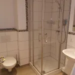Oyer Hof - Selbst Service 3*
