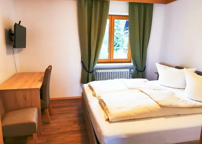 Oyer Hof - Selbst Service 3*